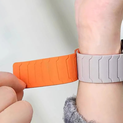 Magnetic Silicone Band for Galaxy Watch - The Z Flip Case